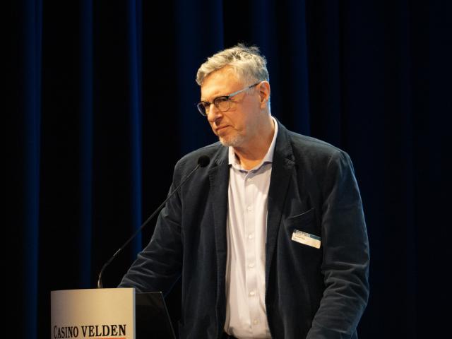 6-DSC05930 6-DSC05930