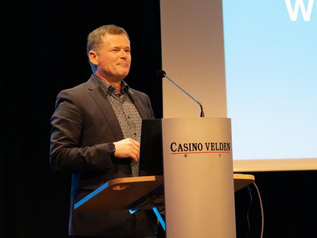 19-DSC06363 19-DSC06363