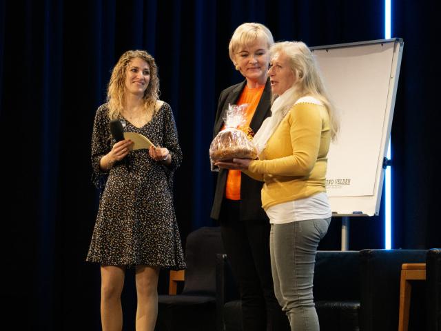 20-DSC05996 20-DSC05996