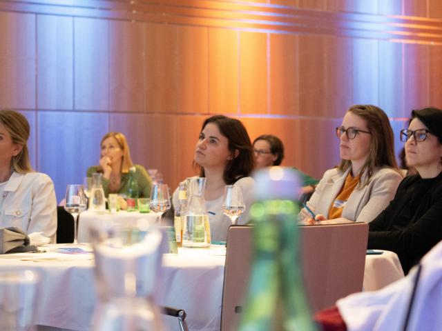 37-DSC06071 37-DSC06071